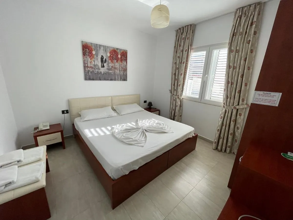 Vila Ada Hotel Tirana 3*,