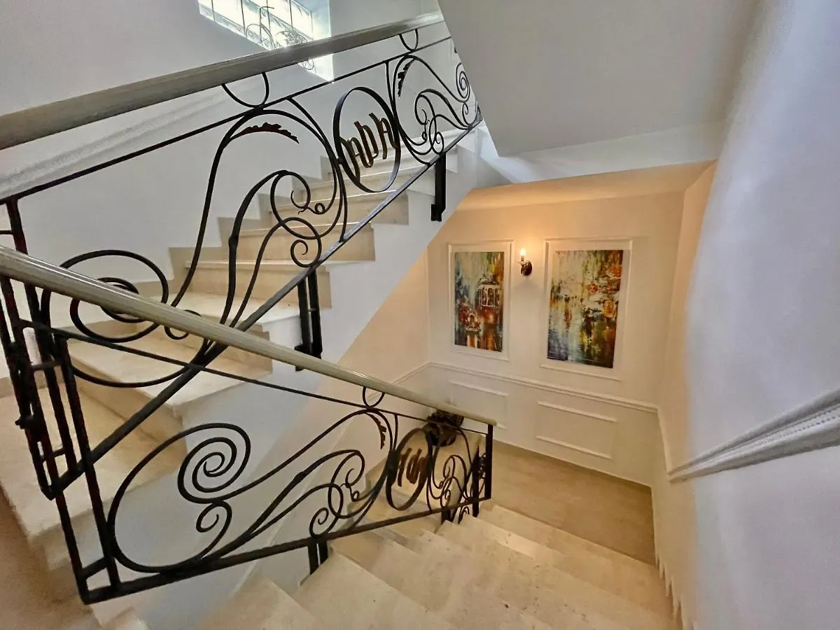 ***  Vila Ada Hotel Tirana Albanien