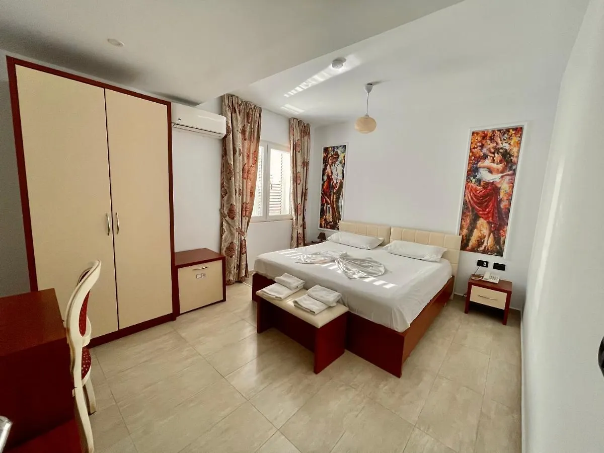 Vila Ada Hotel Tirana 3*,