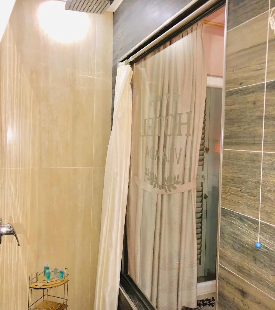 Vila Ada Hotel Tirana Albanien